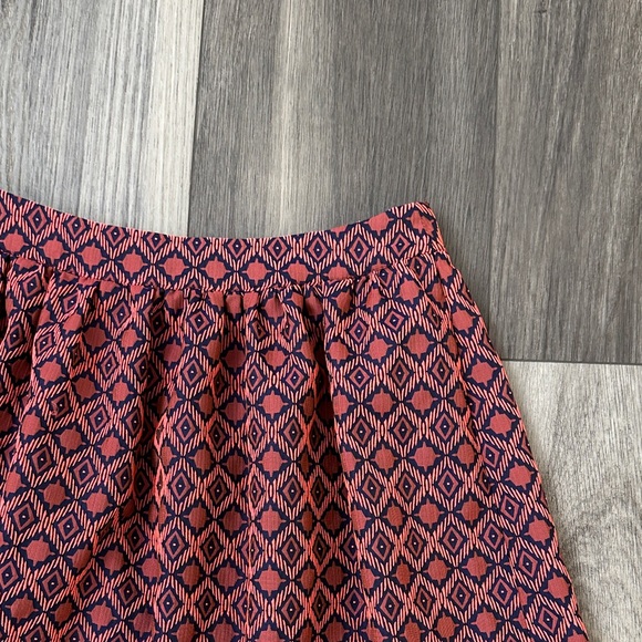 Geometric Patterned Pink Skirt - Picture 2 of 6